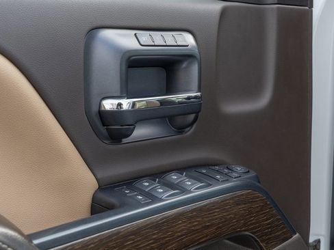 Used 2019 GMC Sierra 2500 Denali image 16