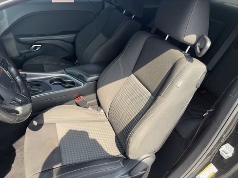 Used 2019 Dodge Challenger SXT w/ Blacktop Package RWD image 12