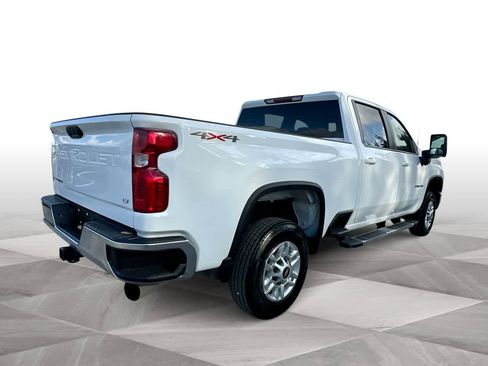 Used 2025 Chevrolet Silverado 2500 LT w/ Convenience Package AWD/4WD image 8