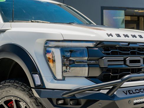 Used 2025 Ford F150 Raptor AWD/4WD image 37