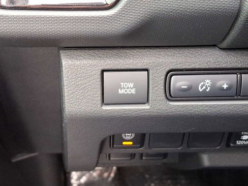 Used 2023 Nissan Frontier PRO-4X w/ Pro Convenience Package image 26