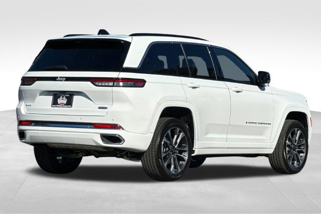 Used 2025 Jeep Grand Cherokee Overland w/ Adv Protech Group III AWD/4WD image 4