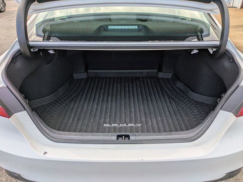 Used 2022 Toyota Camry LE image 29