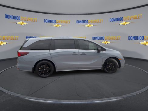 Used 2023 Honda Odyssey Sport image 12