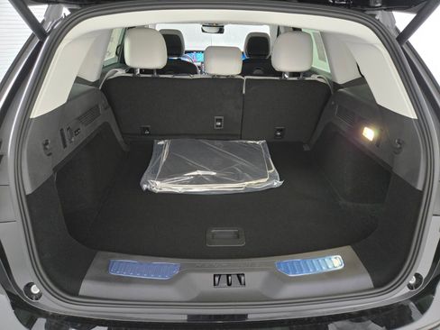 New 2026 Lincoln Nautilus Premier w/ Equipment Group 102A image 17