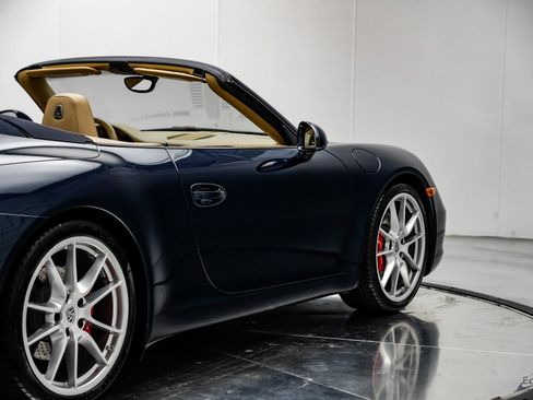 Used 2015 Porsche 911 Carrera S image 19