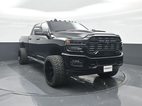 Used 2026 RAM 2500 Tradesman AWD/4WD image 8