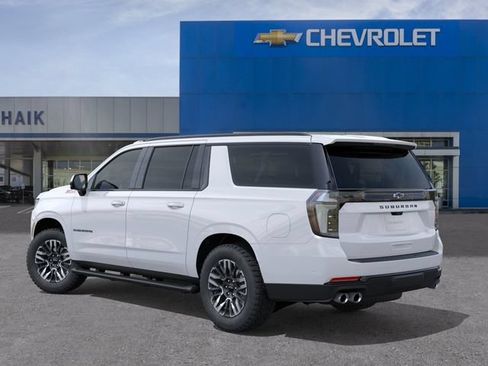 New 2026 Chevrolet Suburban Z71 w/ Comfort Package AWD/4WD image 3