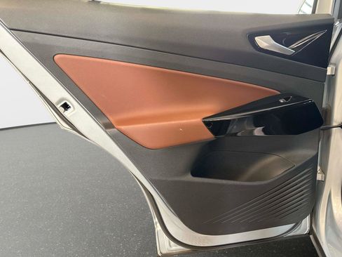 Certified 2022 Volkswagen ID.4 Pro S image 11