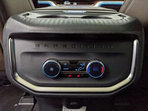 New 2025 Ford Expedition King Ranch image 18