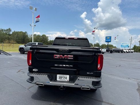 Used 2026 GMC Sierra 1500 SLT AWD/4WD image 4