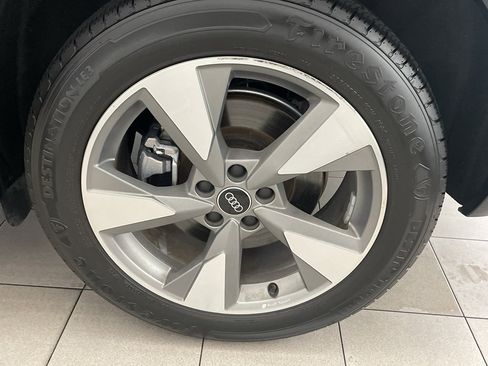 Used 2023 Audi Q5 2.0T Premium w/ Convenience Package image 41