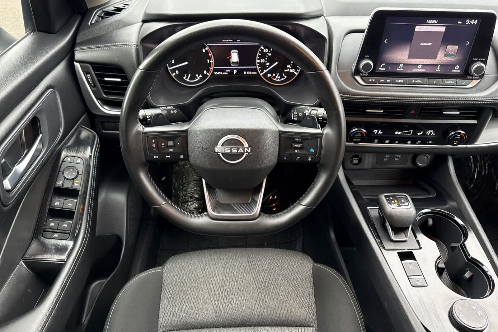 Used 2025 Nissan Rogue SV AWD/4WD image 14