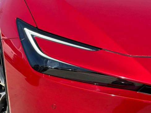 Used 2024 Toyota Prius XLE image 3