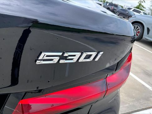 Used 2023 BMW 530i xDrive w/ Premium Package AWD/4WD image 9