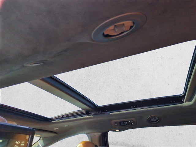 Used 2021 Chrysler Pacifica Pinnacle FWD image 21