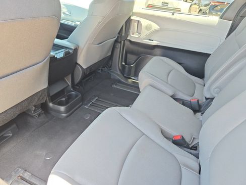 Certified 2026 Toyota Sienna XLE FWD image 11