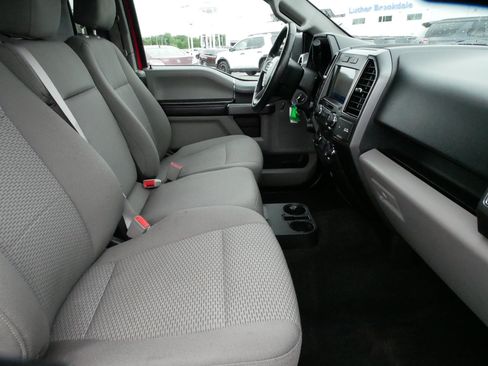 Used 2019 Ford F150 XLT w/ Equipment Group 302A Luxury AWD/4WD image 11