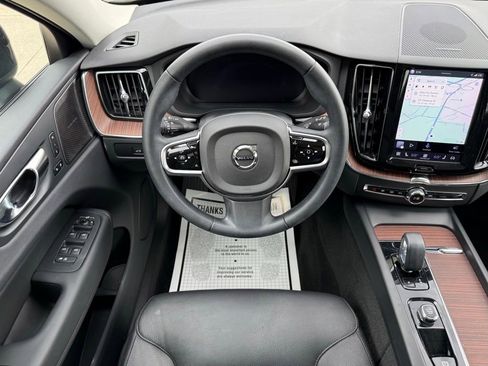 Used 2023 Volvo XC60 T8 Plus AWD/4WD image 28