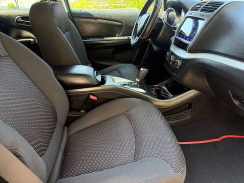 Used 2012 Dodge Journey SXT w/ Flexible Seating Group FWD image 37