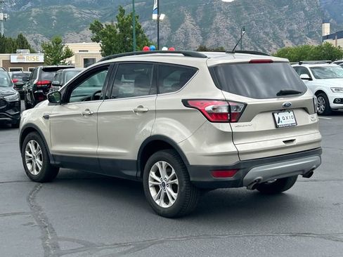 Used 2018 Ford Escape SE AWD/4WD image 6
