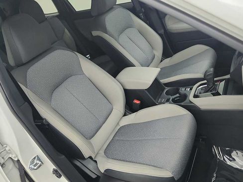 Certified 2025 Subaru Forester Premium AWD/4WD image 34