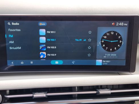 Certified 2025 Hyundai Tucson Limited AWD/4WD image 11