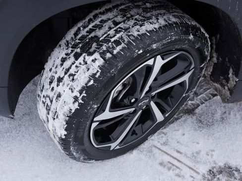 Used 2023 Chevrolet TrailBlazer RS image 13