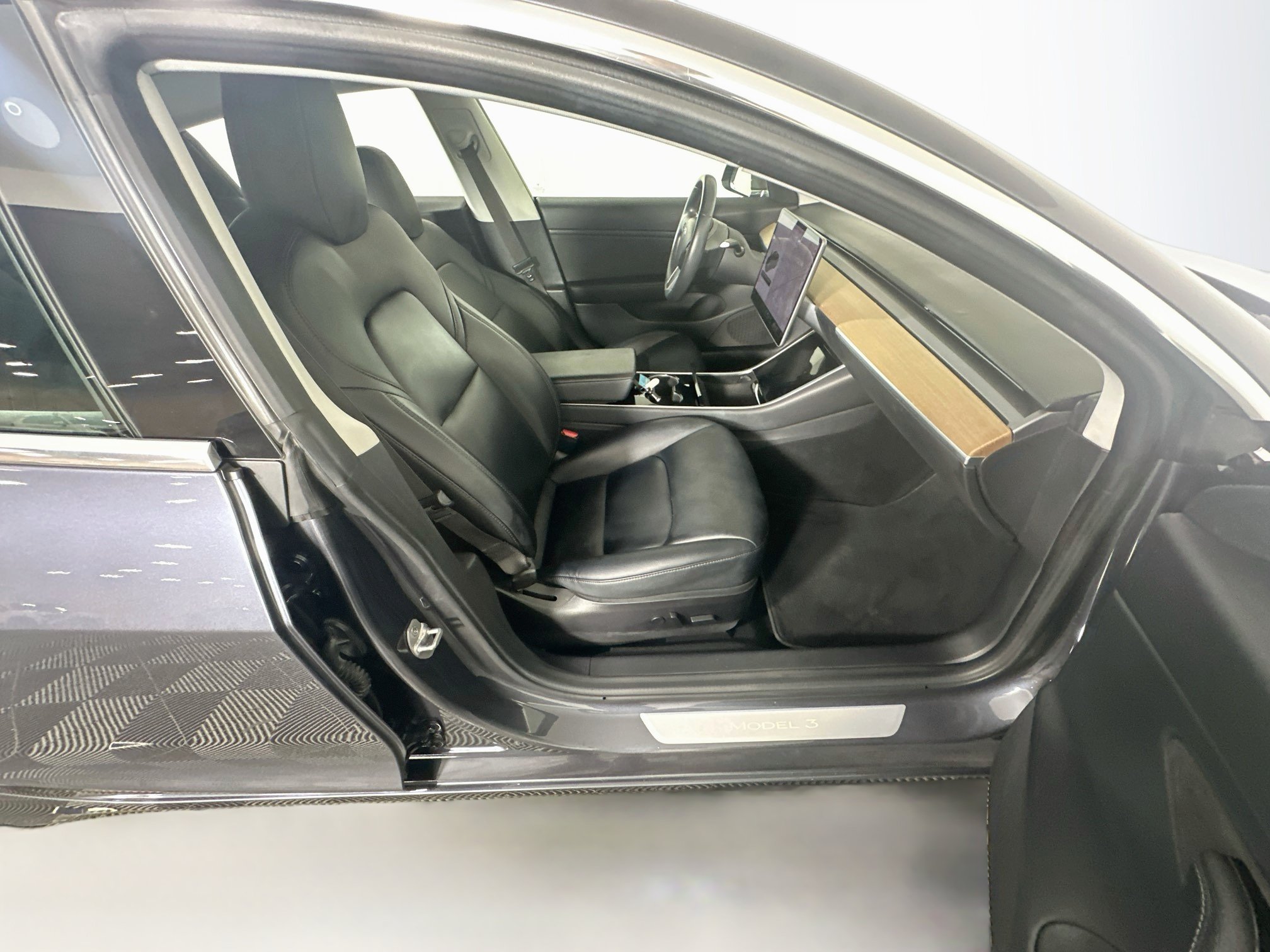 Used 2018 Tesla Model 3 Mid Range RWD image 28