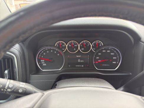 Used 2022 Chevrolet Silverado 1500 LT AWD/4WD image 22