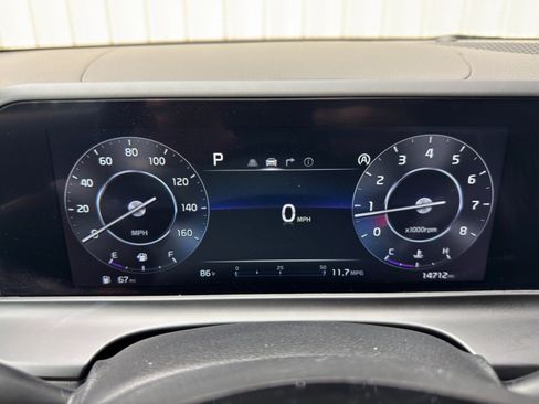 Used 2025 Kia Seltos EX w/ EX Sunroof Package FWD image 17