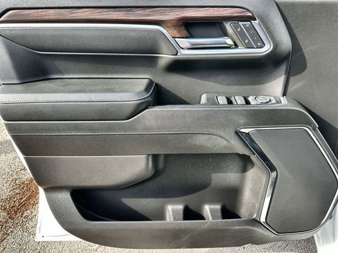 Certified 2024 GMC Sierra 1500 SLT image 22