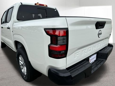 Certified 2025 Nissan Frontier S AWD/4WD image 30