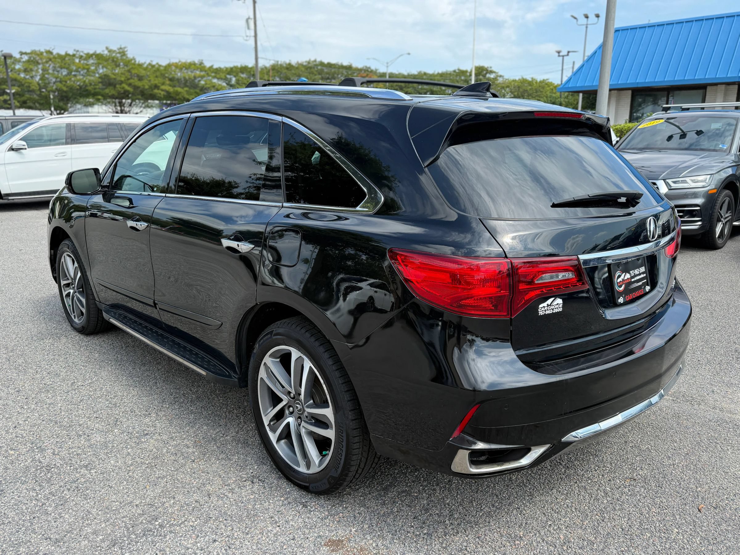 Used 2017 Acura MDX w/ Advance Package AWD/4WD image 10