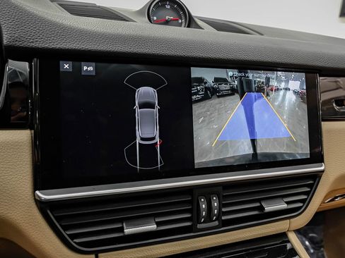 Used 2019 Porsche Cayenne image 20