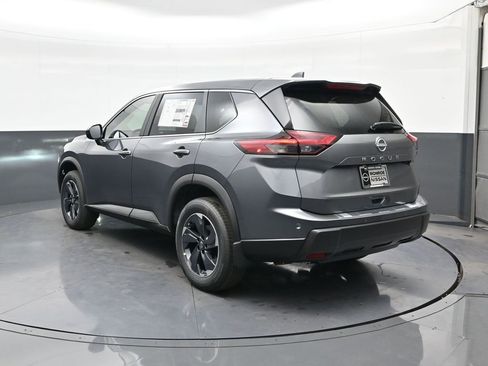 New 2026 Nissan Rogue SV image 5