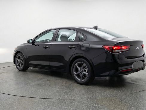 Used 2025 Kia K4 LXS FWD image 6