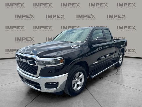 Used 2025 RAM 1500 Big Horn AWD/4WD image 1