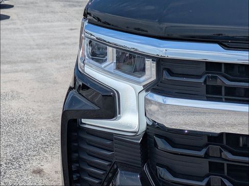 Used 2023 Chevrolet Silverado 1500 LT AWD/4WD image 11