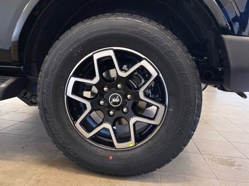 New 2025 Ford Bronco Outer Banks image 25
