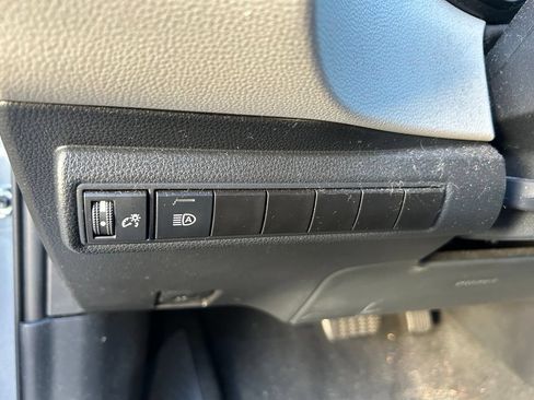 Used 2023 Toyota Corolla LE FWD image 18