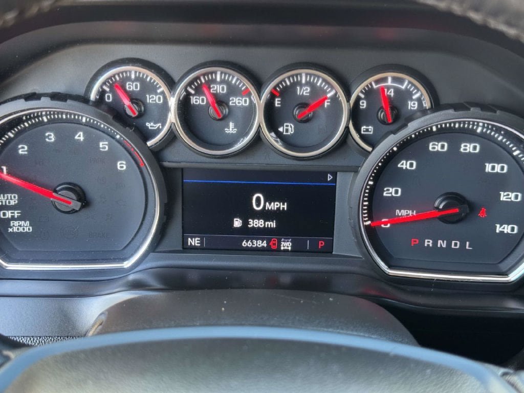 Used 2021 Chevrolet Silverado 1500 LT AWD/4WD image 14