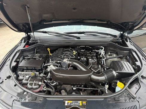 Used 2024 Dodge Durango GT image 11