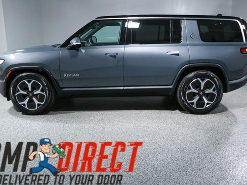 Used 2024 Rivian R1S Adventure AWD/4WD image 9