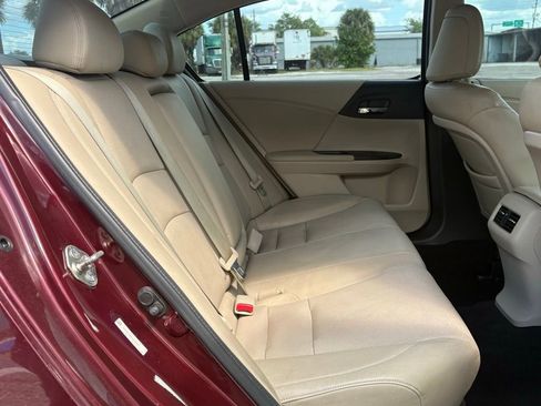 Used 2014 Honda Accord Touring image 14