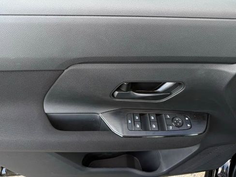 New 2026 Nissan Kicks S image 17