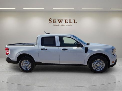 New 2026 Ford Maverick XL image 5