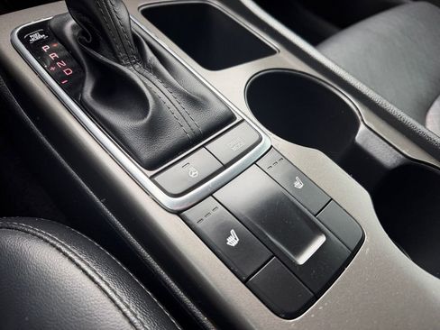 Used 2020 Kia Optima SE image 25