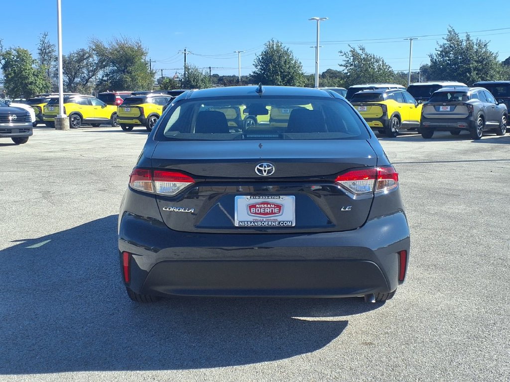 Used 2026 Toyota Corolla LE FWD image 6