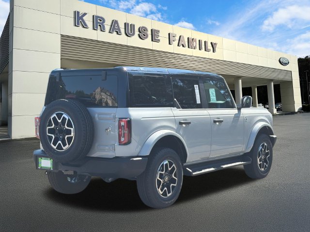 New 2026 Ford Bronco Outer Banks AWD/4WD image 8